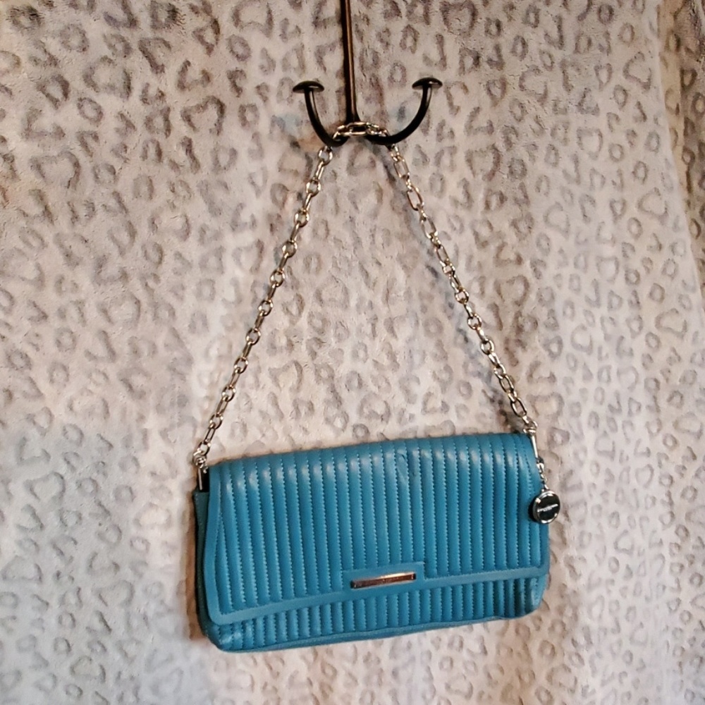 Small shoulder bag